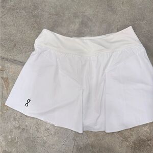 On Running White Women's Court Skirt